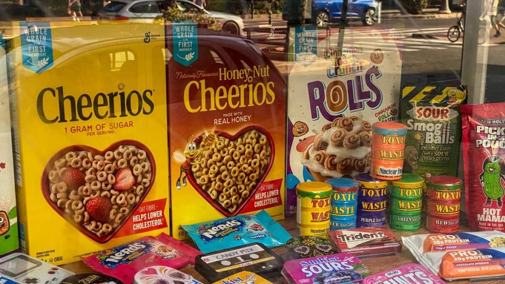 Popular Walmart bakery item recalled over possible glass contamination